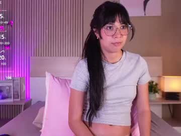 aprilqueenie live cam