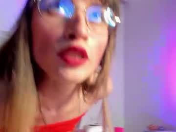 hellzel_moon live cam