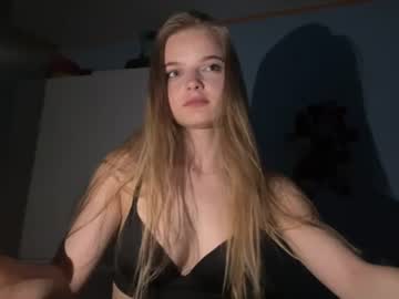 lladynova live cam
